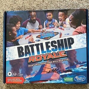 Hasbro Battleship Royale Game - Blue and Red NIP